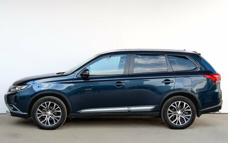 Mitsubishi Outlander III рестайлинг 3, 2016 год, 1 999 000 рублей, 8 фотография