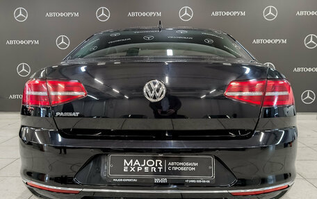 Volkswagen Passat B8 рестайлинг, 2018 год, 1 821 000 рублей, 6 фотография