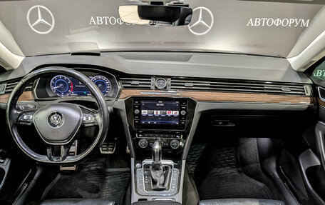 Volkswagen Passat B8 рестайлинг, 2018 год, 1 821 000 рублей, 14 фотография