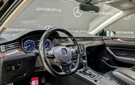 Volkswagen Passat B8 рестайлинг, 2018 год, 1 821 000 рублей, 16 фотография
