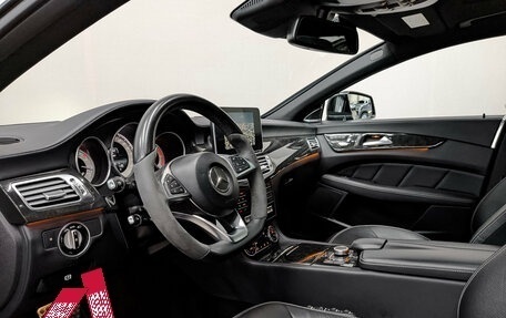 Mercedes-Benz CLS, 2017 год, 4 600 000 рублей, 15 фотография