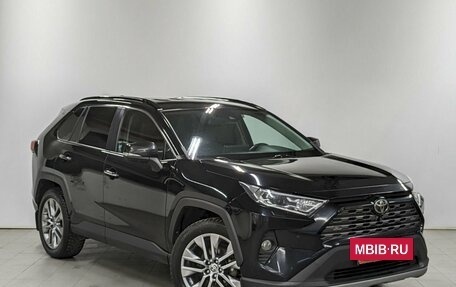 Toyota RAV4, 2021 год, 3 590 000 рублей, 3 фотография
