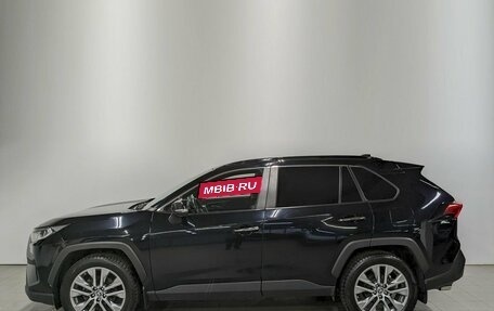 Toyota RAV4, 2021 год, 3 590 000 рублей, 8 фотография