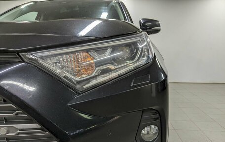 Toyota RAV4, 2021 год, 3 590 000 рублей, 17 фотография