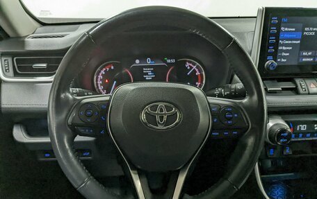 Toyota RAV4, 2021 год, 3 590 000 рублей, 25 фотография