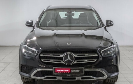 Mercedes-Benz E-Класс, 2020 год, 4 395 000 рублей, 2 фотография