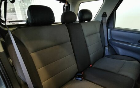 Ford Escape II, 2005 год, 345 000 рублей, 16 фотография