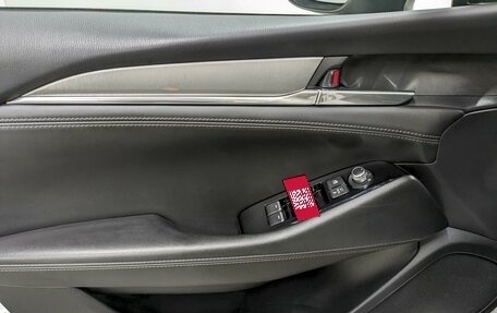 Mazda 6, 2019 год, 2 140 000 рублей, 11 фотография