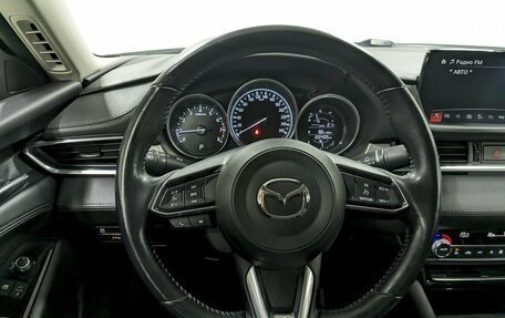 Mazda 6, 2019 год, 2 140 000 рублей, 24 фотография