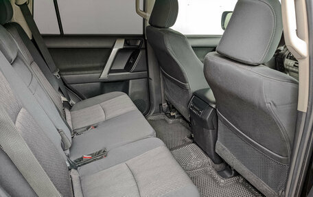 Toyota Land Cruiser Prado 150 рестайлинг 2, 2020 год, 5 415 000 рублей, 12 фотография