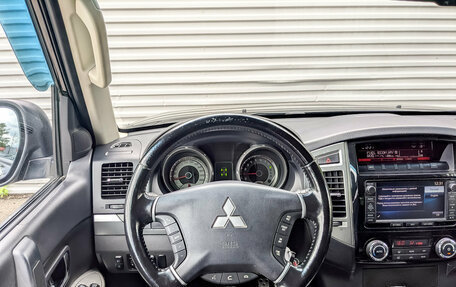 Mitsubishi Pajero IV, 2015 год, 2 380 000 рублей, 21 фотография