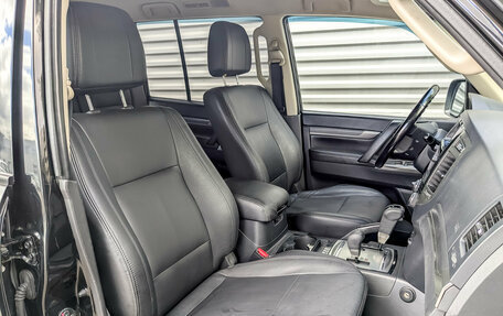 Mitsubishi Pajero IV, 2015 год, 2 380 000 рублей, 23 фотография