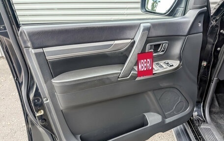 Mitsubishi Pajero IV, 2015 год, 2 380 000 рублей, 18 фотография