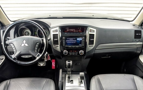 Mitsubishi Pajero IV, 2015 год, 2 380 000 рублей, 13 фотография