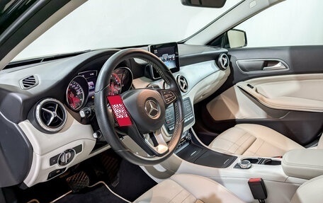 Mercedes-Benz GLA, 2016 год, 2 280 000 рублей, 16 фотография