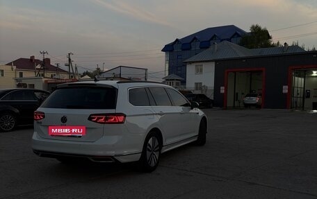 Volkswagen Passat B8 рестайлинг, 2020 год, 2 390 000 рублей, 4 фотография