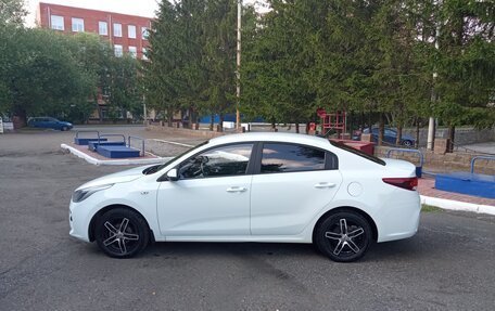 KIA Rio IV, 2020 год, 1 260 000 рублей, 3 фотография