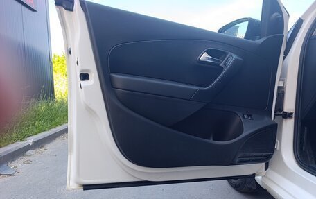 Volkswagen Polo VI (EU Market), 2013 год, 420 000 рублей, 10 фотография