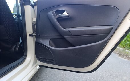 Volkswagen Polo VI (EU Market), 2013 год, 420 000 рублей, 12 фотография