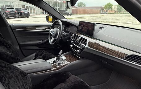 BMW 5 серия, 2021 год, 3 950 000 рублей, 16 фотография