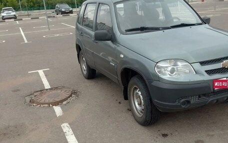 Chevrolet Niva I рестайлинг, 2011 год, 320 000 рублей, 1 фотография