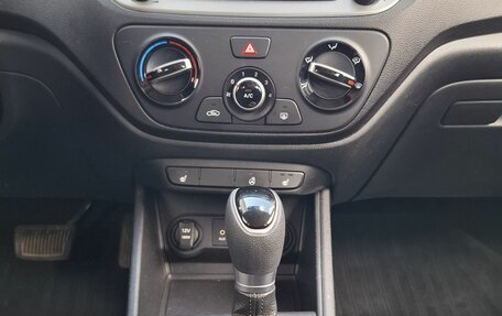 Hyundai Solaris II рестайлинг, 2017 год, 1 370 000 рублей, 11 фотография