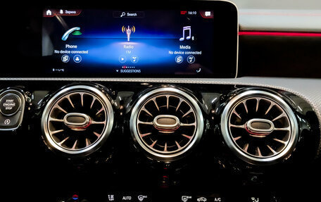 Mercedes-Benz CLA, 2020 год, 2 450 000 рублей, 15 фотография