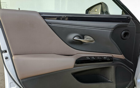Lexus ES VII, 2023 год, 4 475 000 рублей, 19 фотография