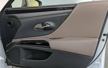Lexus ES VII, 2023 год, 4 475 000 рублей, 25 фотография