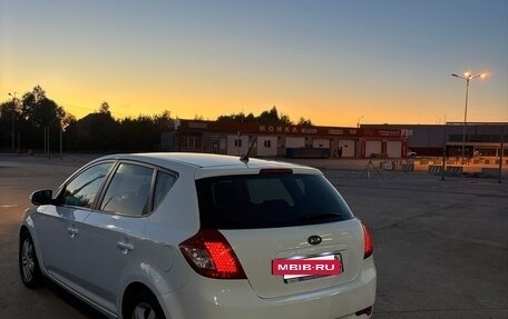 KIA cee'd I рестайлинг, 2011 год, 750 000 рублей, 4 фотография