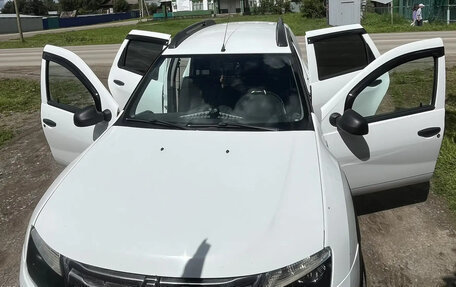 Renault Duster I рестайлинг, 2014 год, 900 000 рублей, 2 фотография