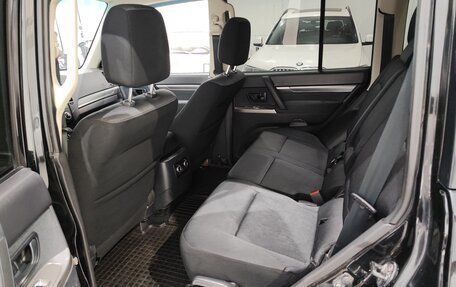 Mitsubishi Pajero IV, 2013 год, 2 170 000 рублей, 14 фотография