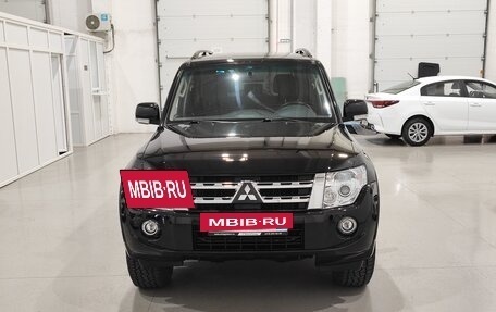 Mitsubishi Pajero IV, 2013 год, 2 170 000 рублей, 2 фотография