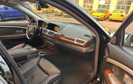 BMW 7 серия, 2005 год, 570 000 рублей, 13 фотография