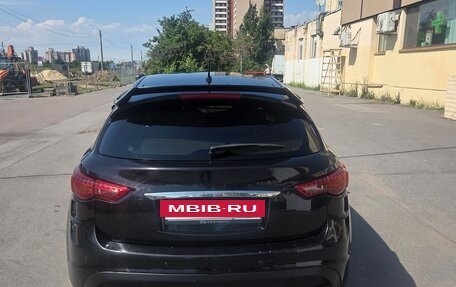 Infiniti QX70, 2014 год, 2 000 000 рублей, 6 фотография