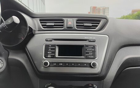 KIA Rio III рестайлинг, 2016 год, 899 000 рублей, 18 фотография