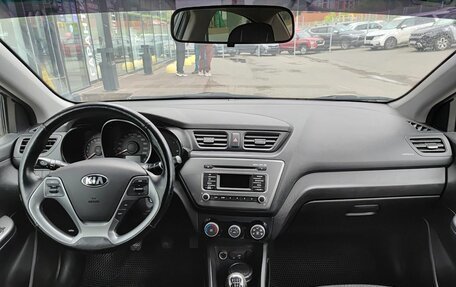 KIA Rio III рестайлинг, 2016 год, 899 000 рублей, 17 фотография