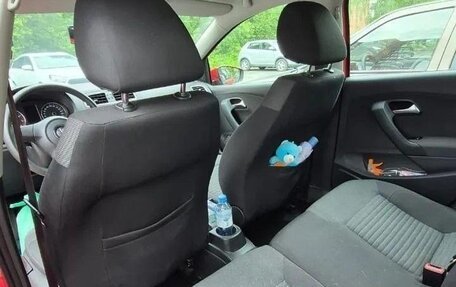 Volkswagen Polo VI (EU Market), 2011 год, 700 000 рублей, 4 фотография