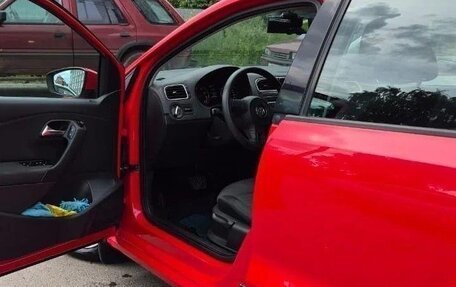 Volkswagen Polo VI (EU Market), 2011 год, 700 000 рублей, 8 фотография