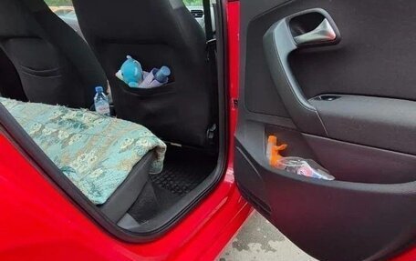 Volkswagen Polo VI (EU Market), 2011 год, 700 000 рублей, 9 фотография