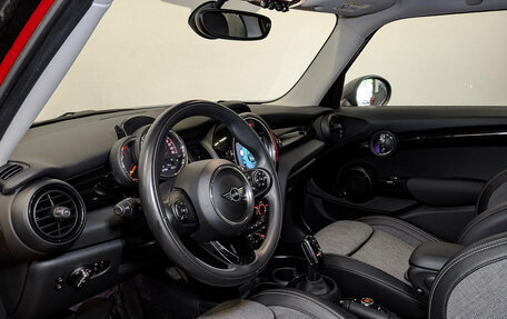 MINI Hatch, 2019 год, 1 850 000 рублей, 15 фотография