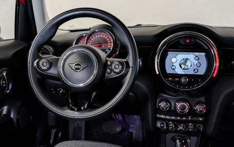 MINI Hatch, 2019 год, 1 850 000 рублей, 29 фотография