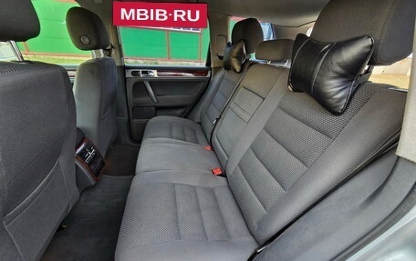 Volkswagen Touareg III, 2005 год, 699 000 рублей, 10 фотография