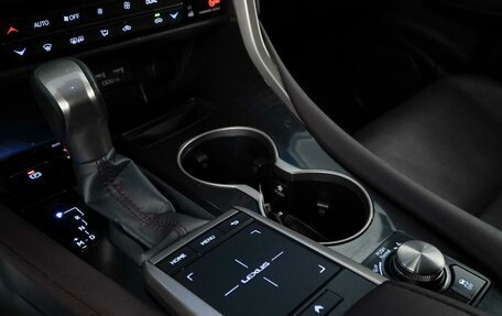 Lexus RX IV рестайлинг, 2019 год, 4 748 050 рублей, 17 фотография