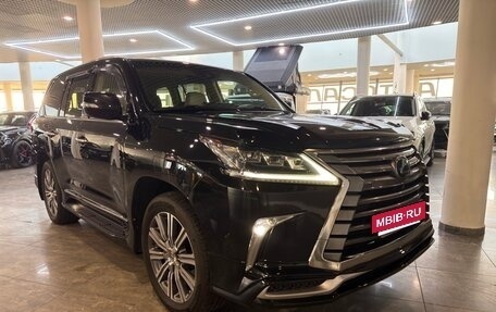 Lexus LX III, 2017 год, 7 450 000 рублей, 4 фотография