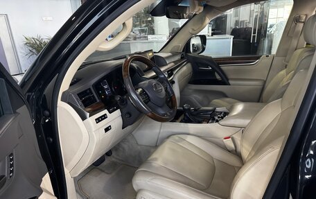Lexus LX III, 2017 год, 7 450 000 рублей, 15 фотография