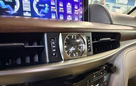 Lexus LX III, 2017 год, 7 450 000 рублей, 13 фотография
