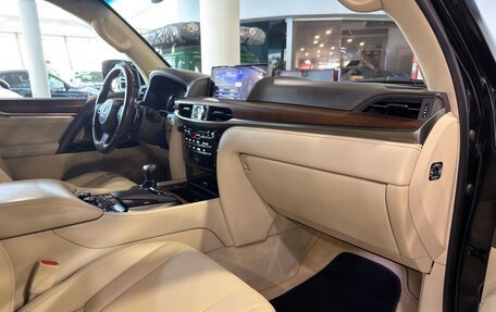 Lexus LX III, 2017 год, 7 450 000 рублей, 16 фотография