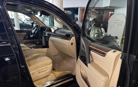 Lexus LX III, 2017 год, 7 450 000 рублей, 23 фотография