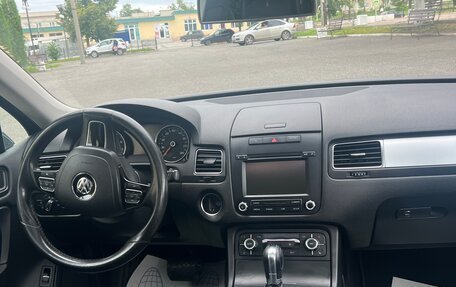 Volkswagen Touareg III, 2011 год, 1 470 000 рублей, 9 фотография